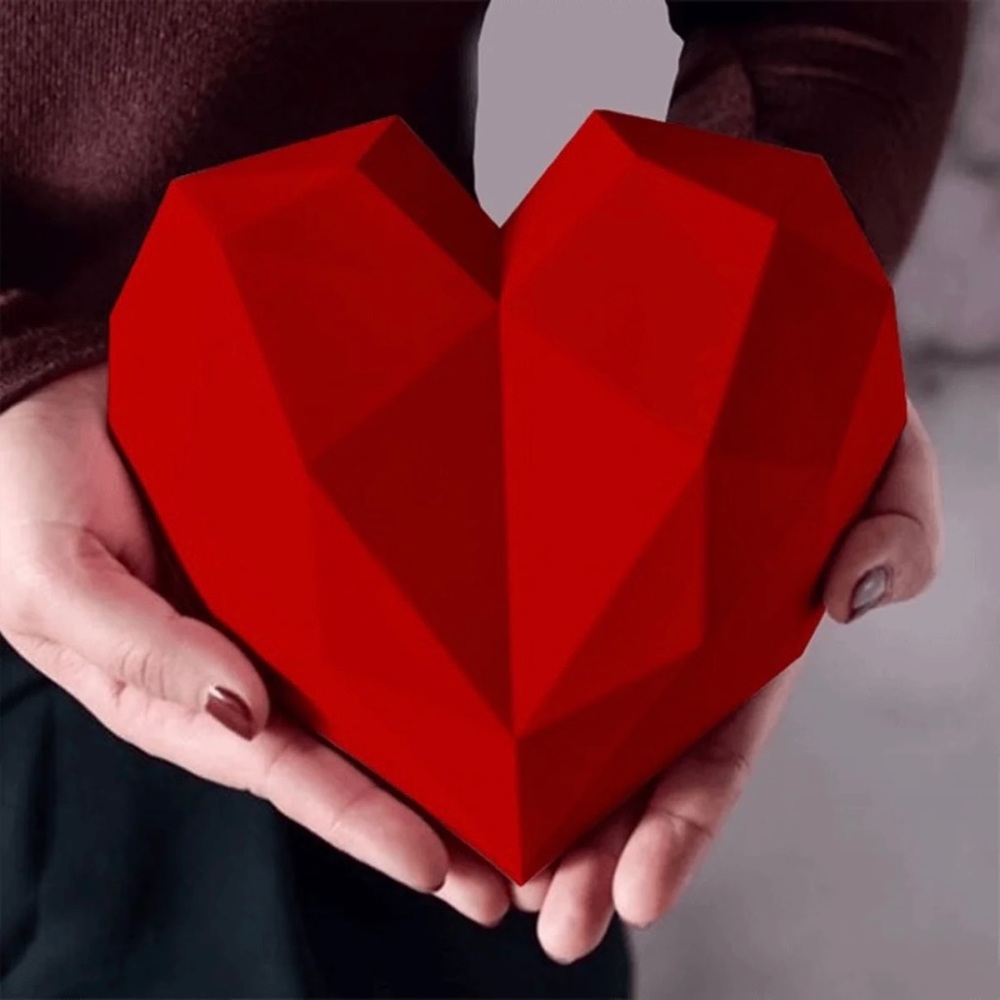 NWOT Heart Container with Rose Interior